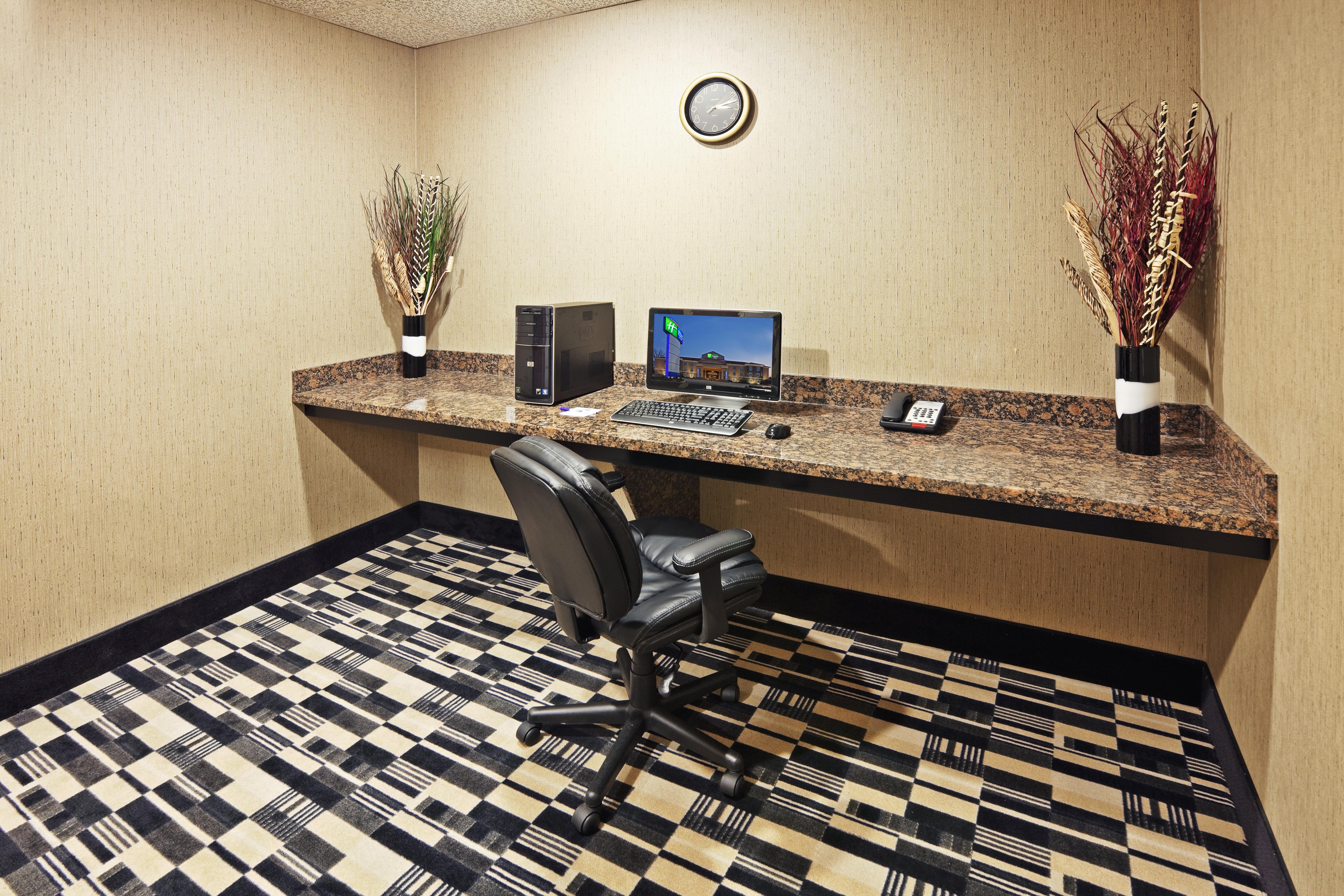 Holiday Inn Express Hotels & Suites Jacksonville By Ihg Екстериор снимка